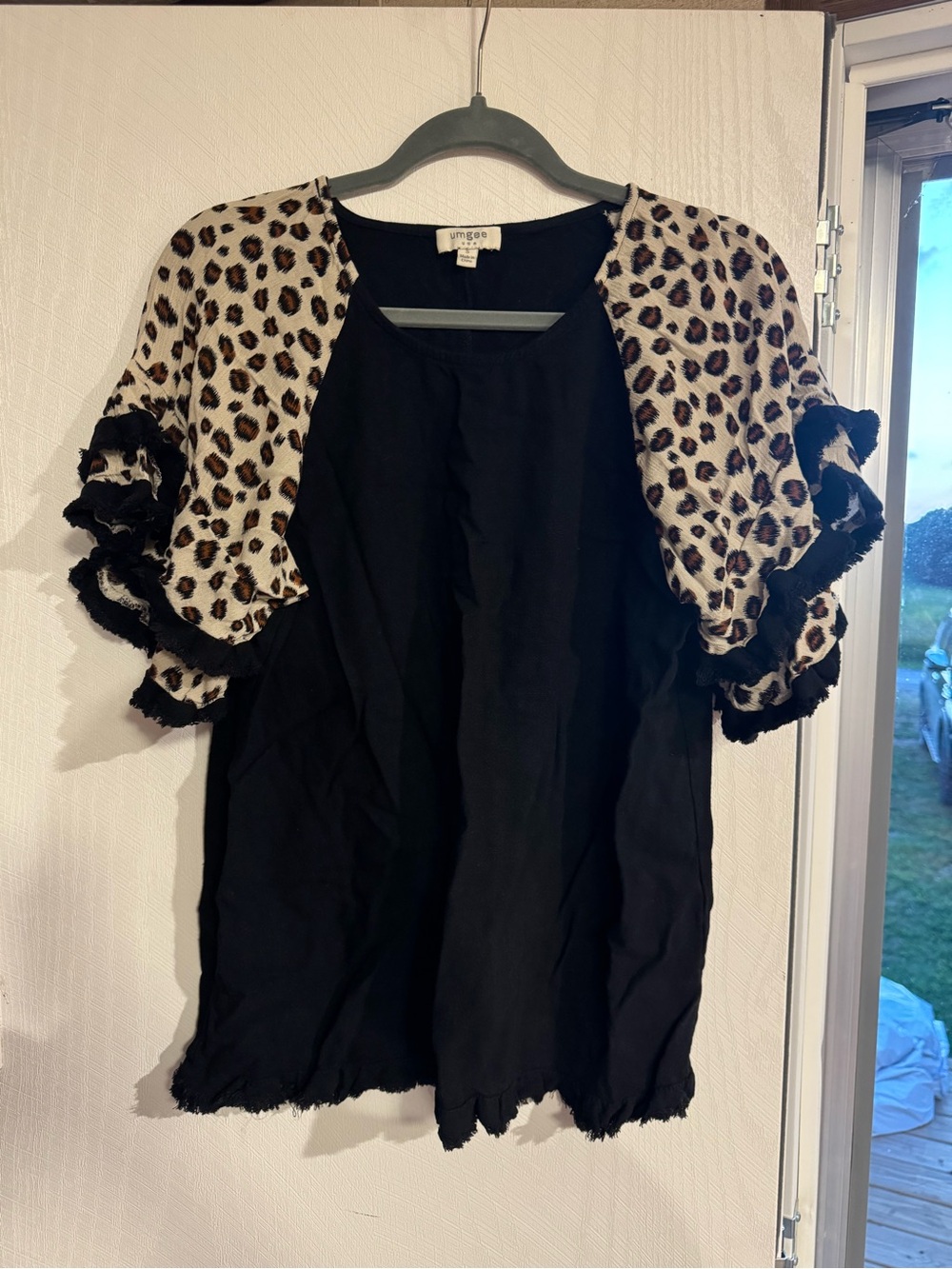 Umgee Black Top with Leopard Ruffle Shrug